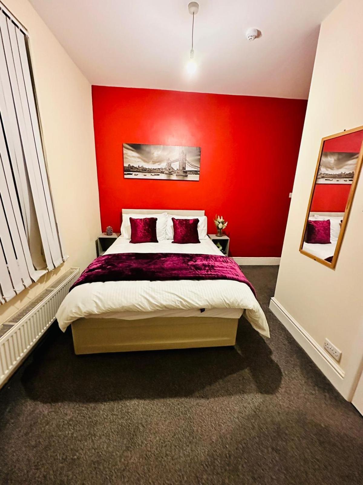 Hotel Elm Vale